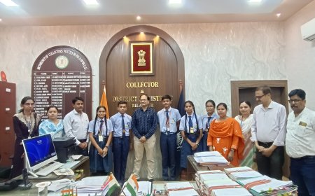 पीएम श्री स्कूलों के मेधावी छात्रों ने दिल्ली आगरा का किया शैक्षणिक भ्रमण...कलेक्टर संजय अग्रवाल ने छात्रों का किया उत्साहवर्धन