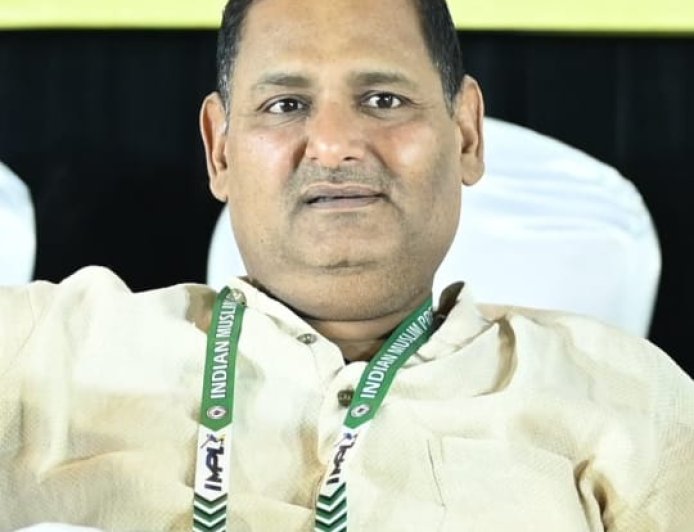 प्रदेश पेंनचाक सिलाट संघ की वार्षिक बैठक में छत्तीसगढ़ी योग आयोग के पूर्व सदस्य रविंद्र सिंह जी को सरक्षक नियुक्त किया गया।