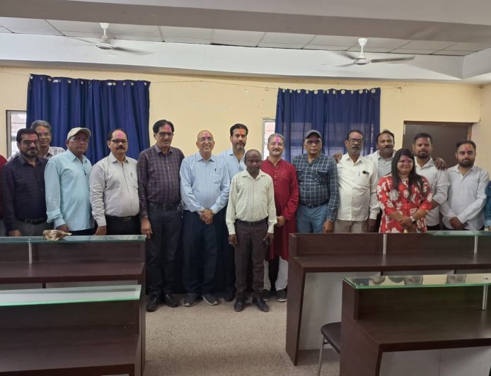 आरएसएस का पत्रकार होली मिलन समारोह आयोजित  प्रेस ट्रस्ट भवन में जुटे पत्रकार और संघ के पदाधिकारी, सामाजिक समरसता का दिया संदेश