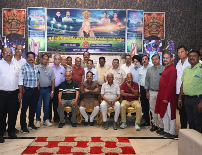 ट्रॉफी लॉन्चिंग में शामिल हुए विधायक अमर अग्रवाल, बिलासपुर में आधुनिक क्रिकेट स्टेडियम बनाने का प्रस्ताव