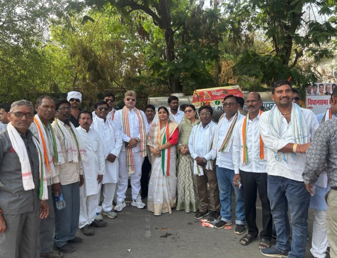 मनरेगा का नाम बदलने के विरोध में कांग्रेस का विधानसभा घेराव, त्रिलोक श्रीवास सैकड़ों समर्थकों के साथ हुए शामिल