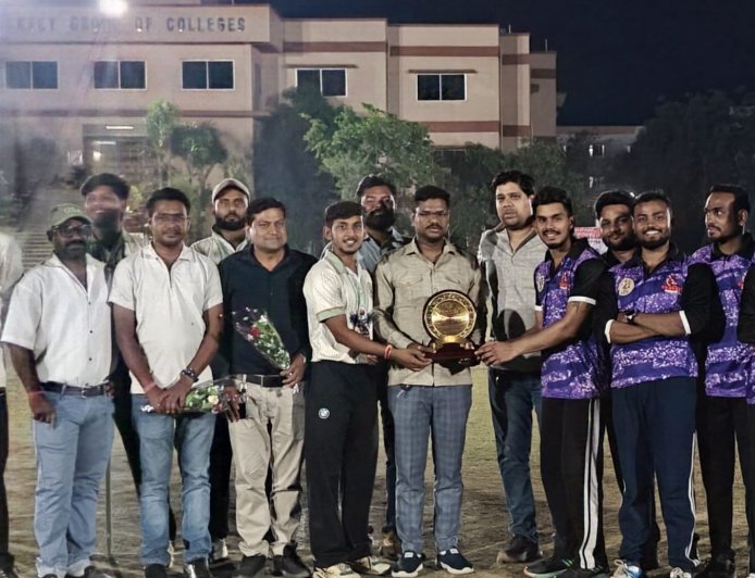 विधि खेल महोत्सव 2026 रात्रिकालीन क्रिकेट टूर्नामेंट का फाइनल आज, गुरु घासीदास यूनिवर्सिटी बनाम कौशलेंद्र राव लॉ कॉलेज आमने-सामने