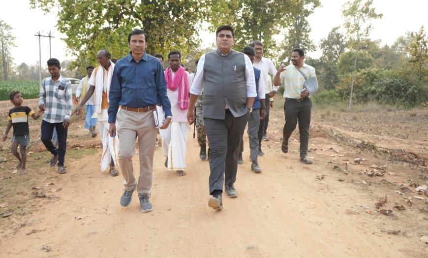 पुल निर्माण की मांग पर स्थल निरीक्षण कर परीक्षण कराने का दिया भरोसा