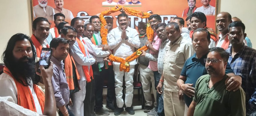 भाजपा पिछड़ा वर्ग मोर्चा की नई टीम का शक्ति प्रदर्शन, जिला कार्यालय में उमड़ा कार्यकर्ताओं का सैलाब