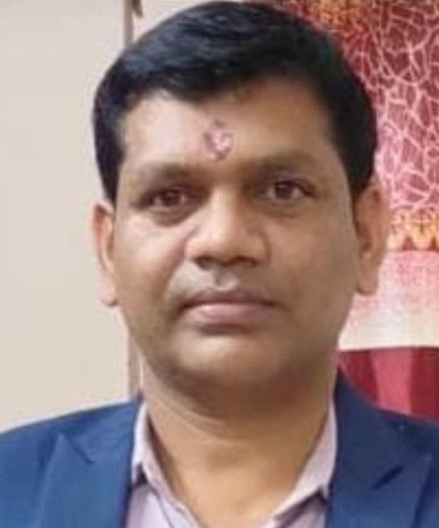 सावित्री बाई फुले की प्रतिमा लगाने की मांग तेज,मरार पटेल समाज के अध्यक्ष उत्तम पटेल ने कलेक्टर को लिखा पत्र