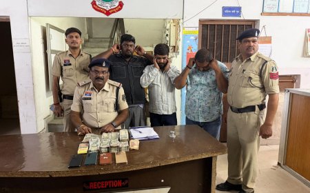 आईपीएल सट्टे पर पुलिस का शिकंजा कार में मोबाइल से ऑनलाइन बेटिंग कर रहे 3 आरोपी गिरफ्तार 17 लाख की जप्ती