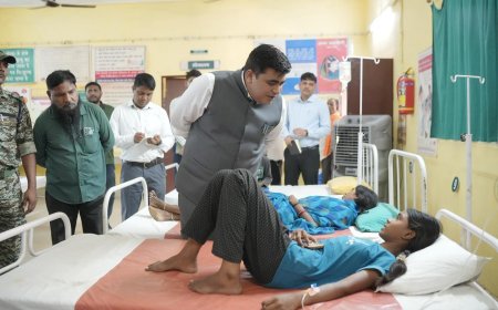 कलेक्टर ने किया चैतमा स्वास्थ्य केंद्र का आकस्मिक निरीक्षण...मरीज़ों से की बातचीत, एम्बुलेंस के लिए ड्राइवर उपलब्ध कराने का आश्वासन