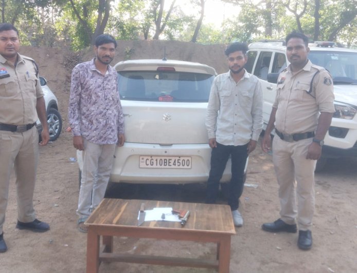 रतनपुर पुलिस की कार्रवाई चाकू और कट्टा लेकर लोगों को डराने वाले दो आरोपी गिरफ्तार, जेल भेजे गए