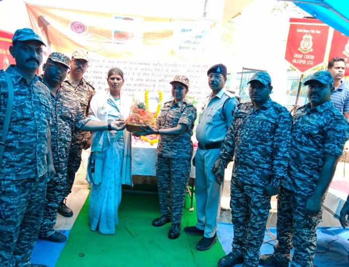 नक्सली हमले में शहीद राजा राम इक्का को भावभीनी श्रद्धांजलि...