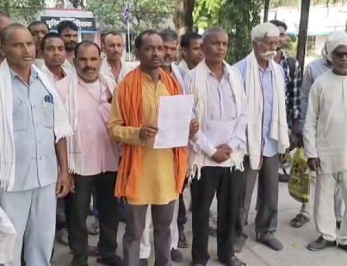 संदिग्ध मौत पर सवालों के घेरे में पुलिस, न्याय के इंतज़ार में परिजन