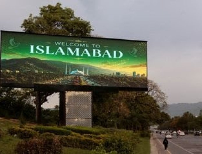 ईरानी विदेश मंत्री इस्लामाबाद पहुंचे, ट्रम्प ने अपने दामाद और विशेष दूत को भेजा; अमेरिका-ईरान के बीच बातचीत संभव