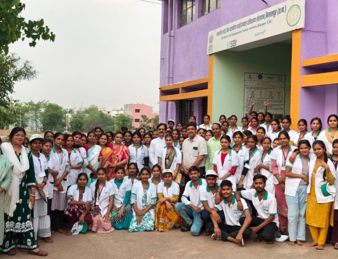 आरसेटी बिलासपुर में विशेष सत्र: कुलपति नरेश तिवारी ने युवाओं को दिया स्वरोजगार व आत्मनिर्भरता का मंत्र