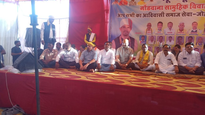 बलौदा बाजार में सामूहिक विवाह का भव्य आयोजन, 22 जोड़ों ने लिए सात फेरे