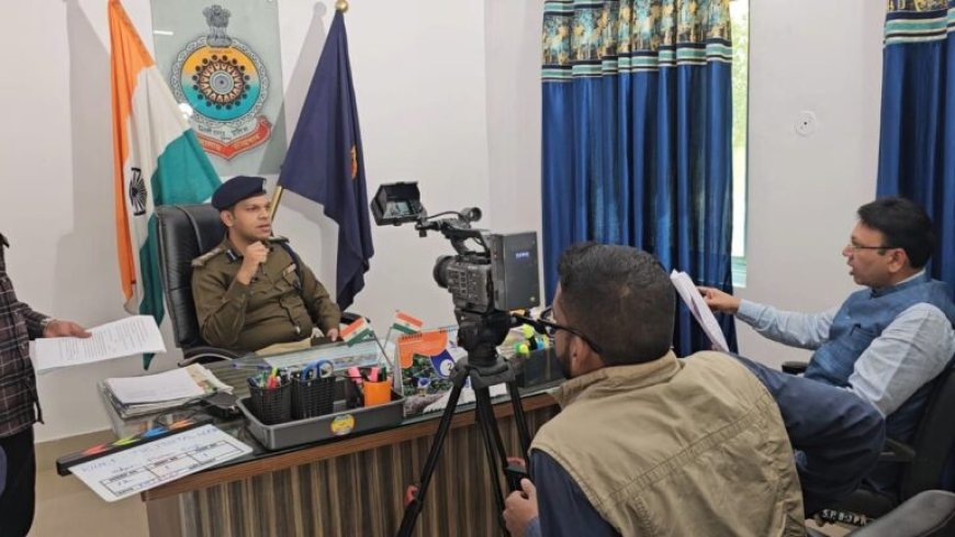 एसएसपी शशि मोहन सिंह द्वारा लिखित, निर्देशित और अभिनीत बहुप्रतीक्षित शॉर्ट फिल्म “ख़ौफ़ – द डिजिटल वॉर” का भव्य विमोचन आज