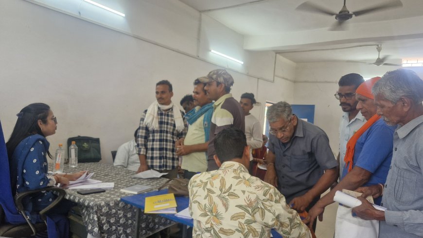 राजस्व पखवाड़ा में तेज़ी : 1161 आवेदनों में से 807 का निराकरण...राजस्व शिविर बने राहत का जरिया, सैकड़ों आवेदनों का मौके पर निपटारा