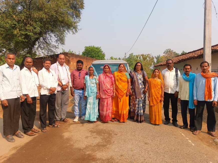 ग्राम पंचायत बोईदा से श्री रामलला दर्शन हेतु 10 श्रद्धालुओं का दल रवाना