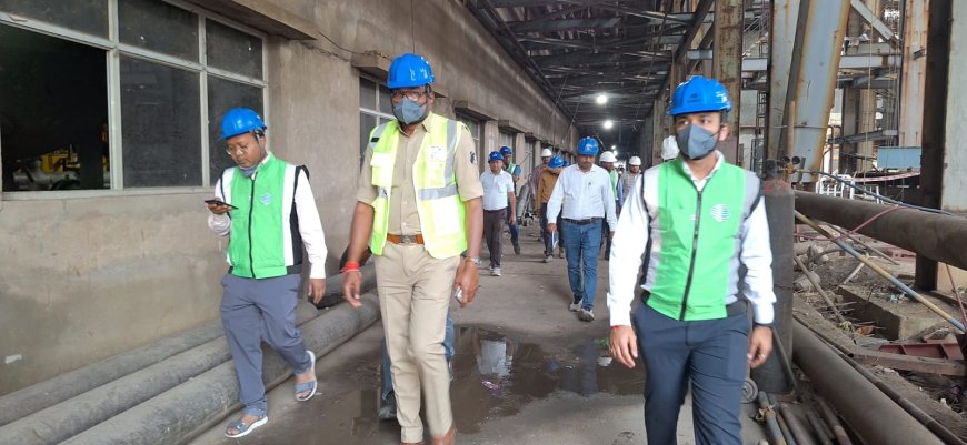 मुख्यमंत्री के निर्देश पर घायलों के बेहतर उपचार हेतु कलेक्टर–एसपी मुस्तैद...मृतकों के परिजनों से संपर्क एवं सहायता उपलब्ध कराने की प्रक्रिया जारी...स्वास्थ्य मंत्री भी निरंतर जिला प्रशासन के संपर्क में