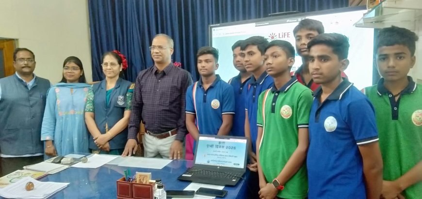 भारत माता आंग्ल माध्यम शाला ईको क्लब के छात्र छात्राओं द्वारा जलवायु संकल्प वेबसाइट का निर्माण