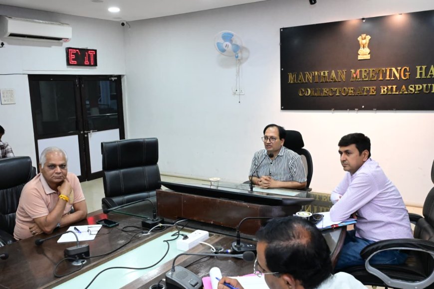 मिट्टी-मुरूम के लिए बनेगी सुनियोजित व्यवस्था, 200 तालाब होंगे गहरे...गुणवत्ता और समयसीमा पर सख्त कलेक्टर, ठेकेदारों को दी स्पष्ट चेतावनी...तालाब गहरीकरण से निर्माण कार्यों को मिलेगी रफ्तार : कलेक्टर