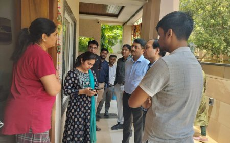 कलेक्टर,एसएसपी ने प्रगणक बनकर किया जनगणना कार्य का निरीक्षण
