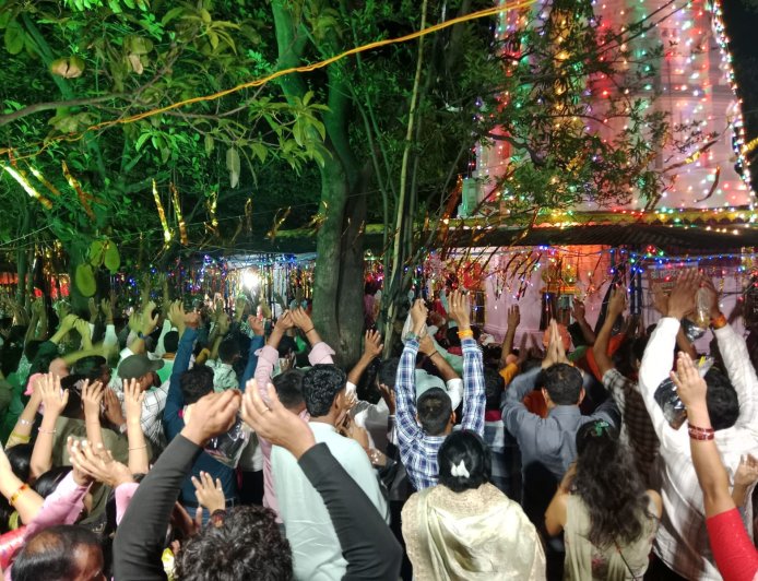 शनि जयंती पर उमड़ा आस्था का सैलाब,गौरकापा शनि धाम में हजारों भक्तों ने किए दर्शन