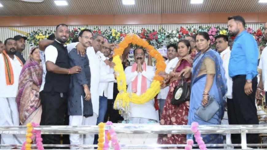 लोरमी सम्मेलन में उपमुख्यमंत्री अरुण साव का बड़ा ऐलान, राशन विक्रेताओं की मांगों पर शीघ्र समाधान का भरोसा