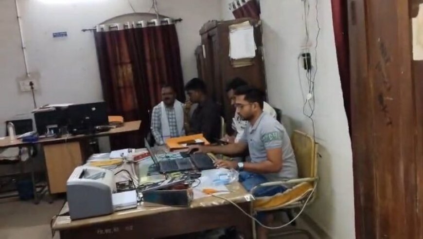 जुर्माना कम कराने के नाम पर 15 हजार की रिश्वत लेते बाबू गिरफ्तार,एसीबी की कार्रवाई