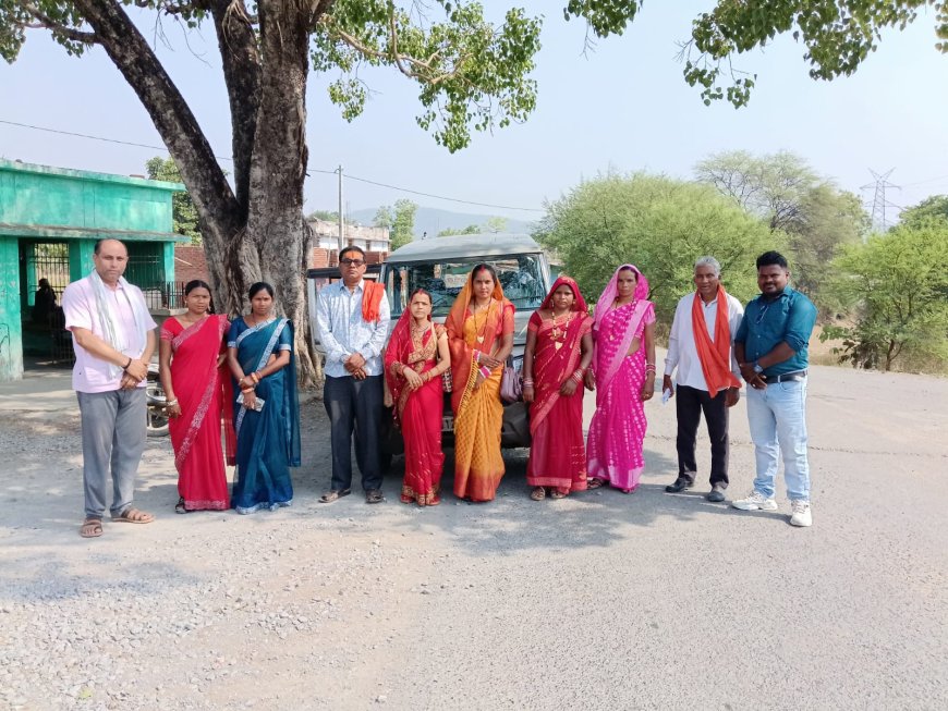 बोईदा से 8 श्रद्धालुओं का दल श्रीरामलला दर्शन हेतु अयोध्या धाम रवाना