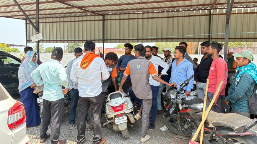 स्लग -  सफाईकर्मी महिला से सरेआम छेड़छाड़! ड्यूटी के दौरान हाथ पकड़कर खींचने और अश्लील गालियां देने का आरोप,,,,