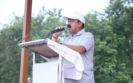 उप मुख्यमंत्री श्री अरुण साव ने सायकल चलाकर फिट रहने और पर्यावरण संरक्षण का दिया संदेश*