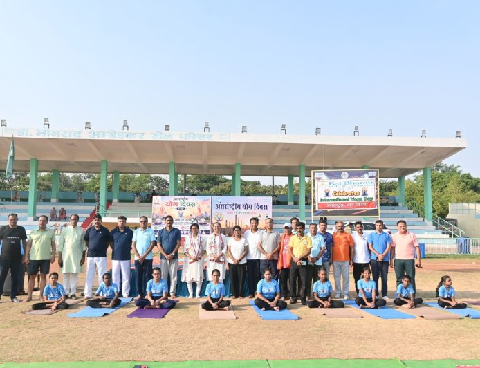 एनटीपीसी सीपत ने मनाया योग दिवस, स्वस्थ एवं संतुलित जीवनशैली अपनाने का दिया संदेश