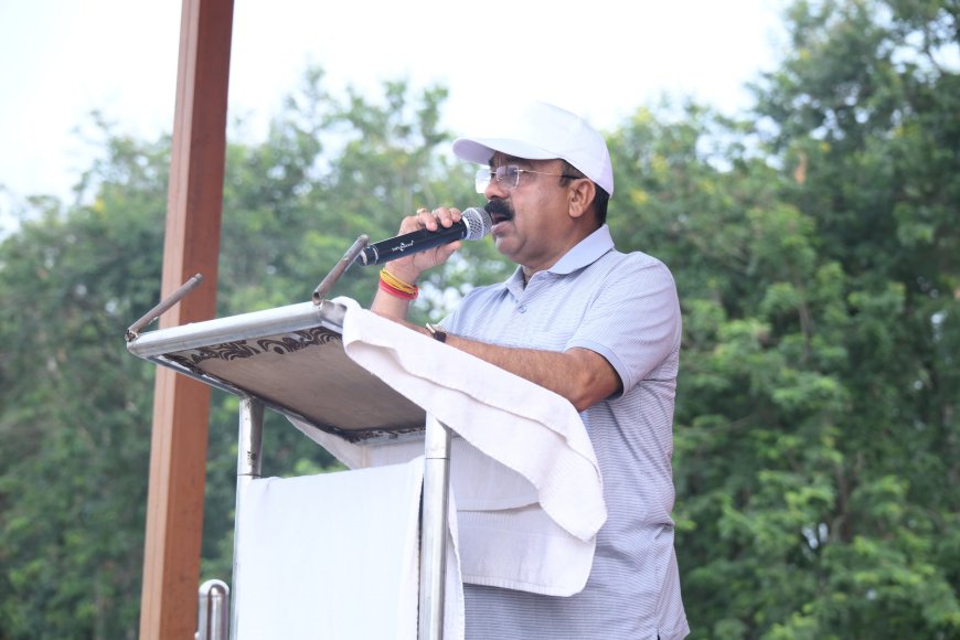 उप मुख्यमंत्री श्री अरुण साव ने सायकल चलाकर फिट रहने और पर्यावरण संरक्षण का दिया संदेश*