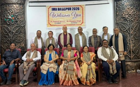 वरिष्ठ चिकित्सकों का सम्मान समारोह आयोजित, उत्कृष्ट सेवाओं के लिए किया गया अभिनंदन