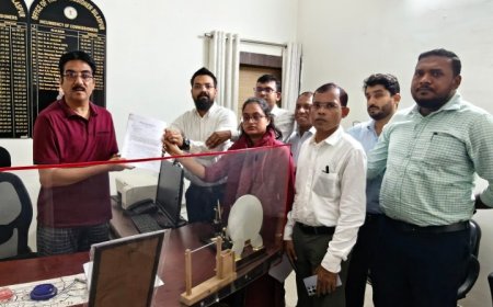 सर्पदंश राहत मामलों में राजस्व अधिकारियों को जांच में घसीटने पर प्रशासनिक सेवा संघ की आपत्ति, मुख्यमंत्री के नाम सौंपा ज्ञापन