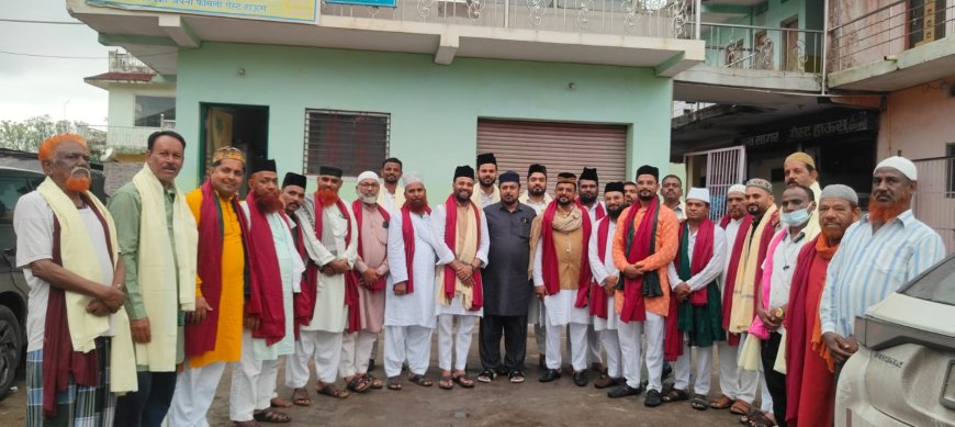 जनाब हाजी इकबाल हक़ साहब की अध्यक्षता में बड़े ही अकीदत, एहतराम और धार्मिक उल्लास के साथ संपन्न हुआ।