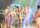 सुकमा की पुनर्वासित महिलाओं का नया आगाज: रायपुर के रैंप पर बिखेरा कोसा-कॉटन का जलवा