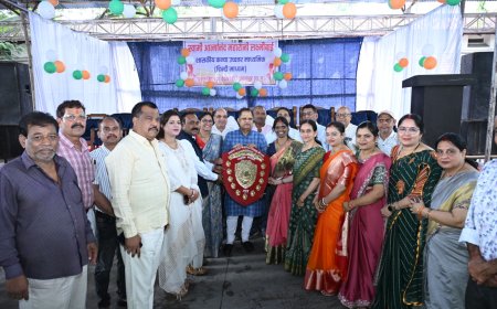 बिलासपुर में नवाचार की गूंज: 'वेदर गार्ड स्मार्ट बैग' बनाने वाली तृषा समेत होनहार छात्राएं सम्मानित