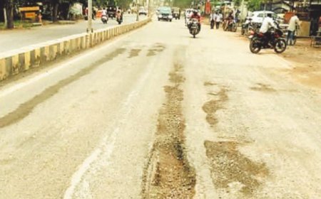 ₹15 करोड़ की उसलापुर-सकरी सड़क पानी में बही, एक साल में ही खुली भ्रष्टाचार की पोल