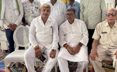 त्रिलोक श्रीवास ने सहयोगियों के साथ नेता प्रतिपक्ष डॉ. चरण दास महंत का किया स्वागत