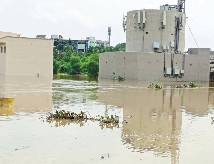 बिलासपुर में प्रशासनिक लापरवाही: 22 मीटर का नाला सिमटकर बचा 7 मीटर, 10 हजार परिवारों पर बाढ़ का खतरा