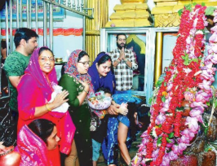 सावन का तीसरा सोमवार: शिवालयों में उमड़ा आस्था का सैलाब!