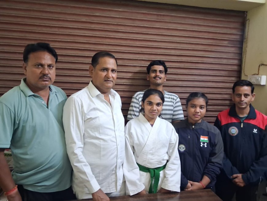 बिलासपुर की इच्छा नेताम ने नेशनल कराते प्रतियोगिता में जीता कांस्य पदक