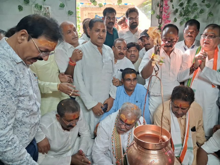 मोहभठ्ठा में पूर्व मुख्यमंत्री भूपेश बघेल ने किया भगवान भोलेनाथ का अभिषेक, हजारों श्रद्धालु हुए शामिल
