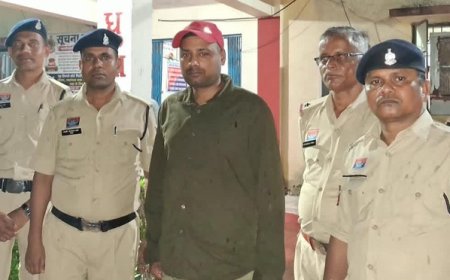 धमतरी: खुद को ACB अफसर बताकर घर में घुसे और लूटा ढाई लाख का सामान;