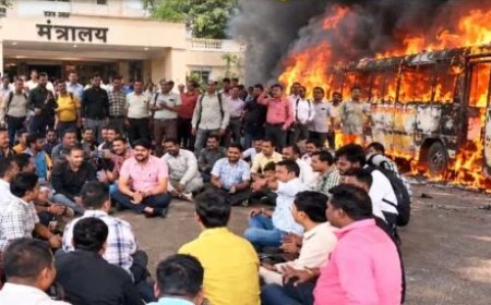 नया रायपुर में मंत्रालय स्टाफ बस में लगी आग:
