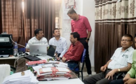 बलरामपुर में ACB की बड़ी स्ट्राइक: नागरिक आपूर्ति विभाग का अधिकारी 22 हजार की रिश्वत लेते रंगे हाथ गिरफ्तार;
