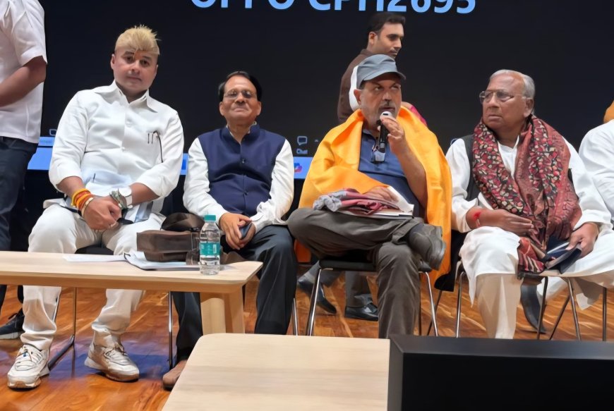 नई दिल्ली में कांग्रेस की राष्ट्रीय बैठक में त्रिलोक श्रीवास ने उठाई पिछड़ों और कामगार समाजों की भागीदारी की मांग