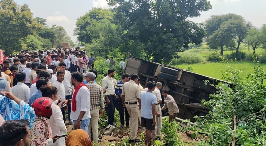 बालोद में दर्दनाक सड़क हादसा: अनियंत्रित होकर पलटी यात्रियों से भरी बस,