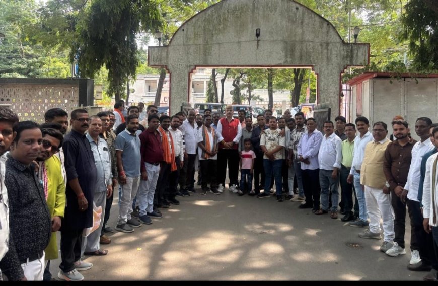 व्यापम के खिलाफ सर्व सेन समाज ने खोला मोर्चा, बिलासपुर में सैकड़ों लोगों ने कलेक्टर को सौंपा ज्ञापन