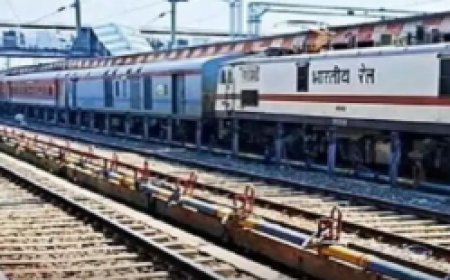 लंबी दूरी की ट्रेनों में रेलवे का बड़ा फैसला: हर 2 घंटे में होगी सफाई, 40 घंटे से अधिक के सफर के लिए